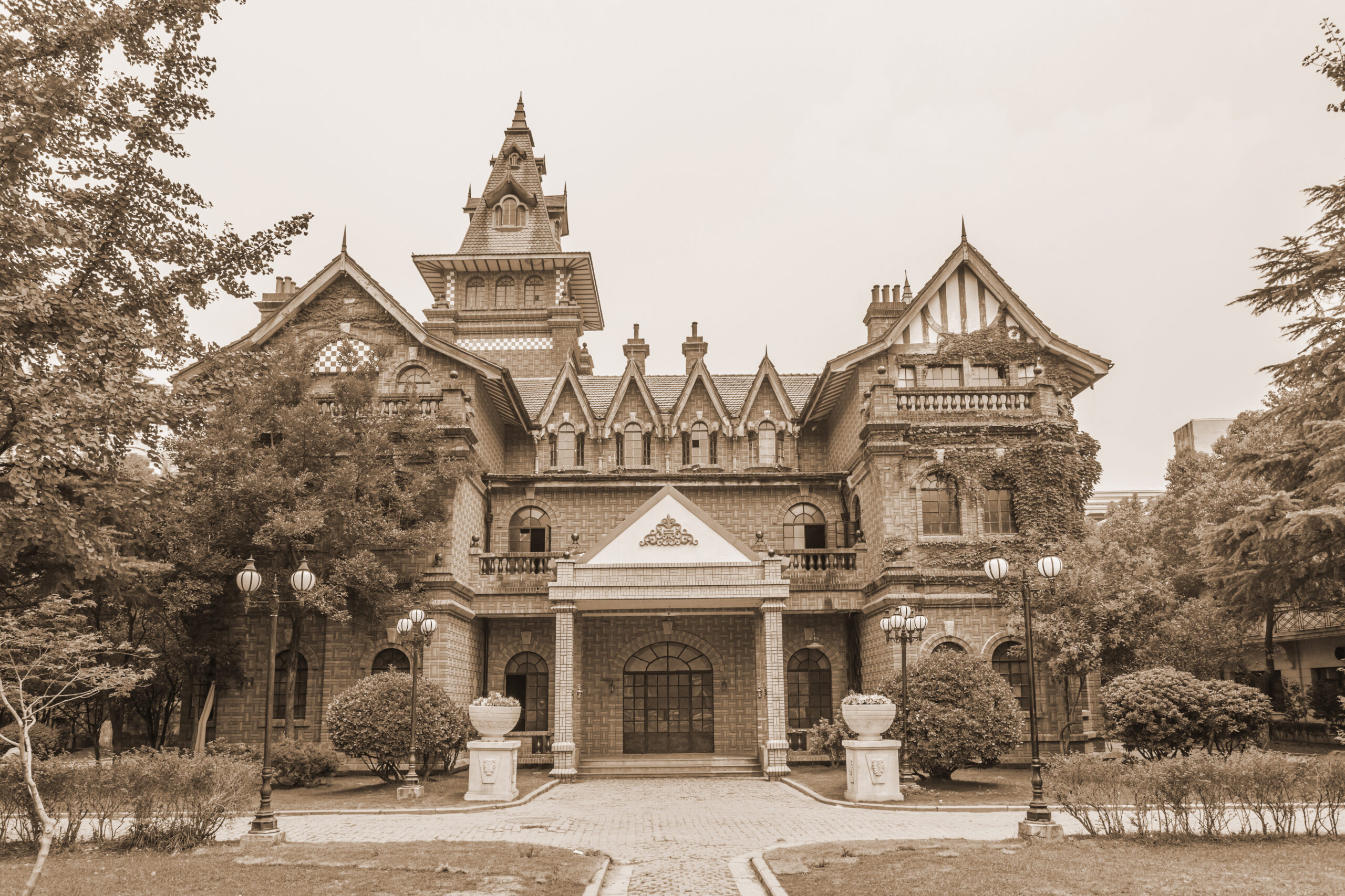 “ Must-Visit Historical Places in Banaras”